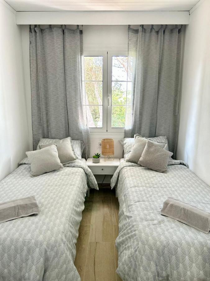 Menorca Chic Apartment Near Beach & Harbour 卡兰博希 外观 照片