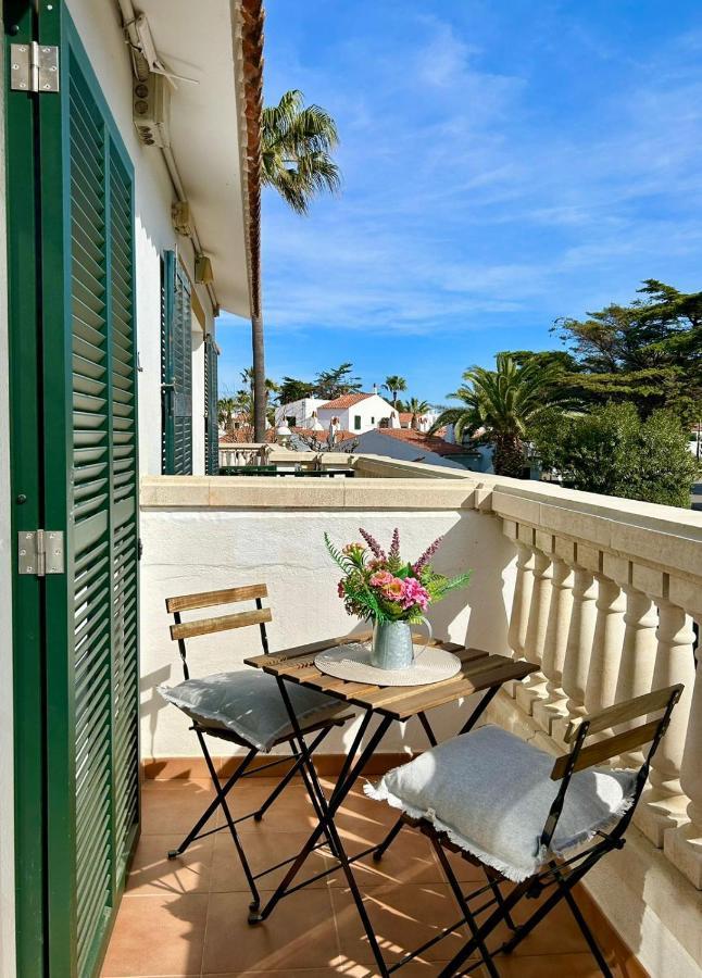 Menorca Chic Apartment Near Beach & Harbour 卡兰博希 外观 照片