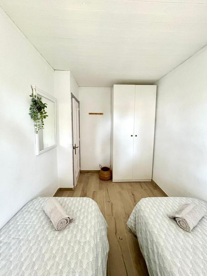 Menorca Chic Apartment Near Beach & Harbour 卡兰博希 外观 照片