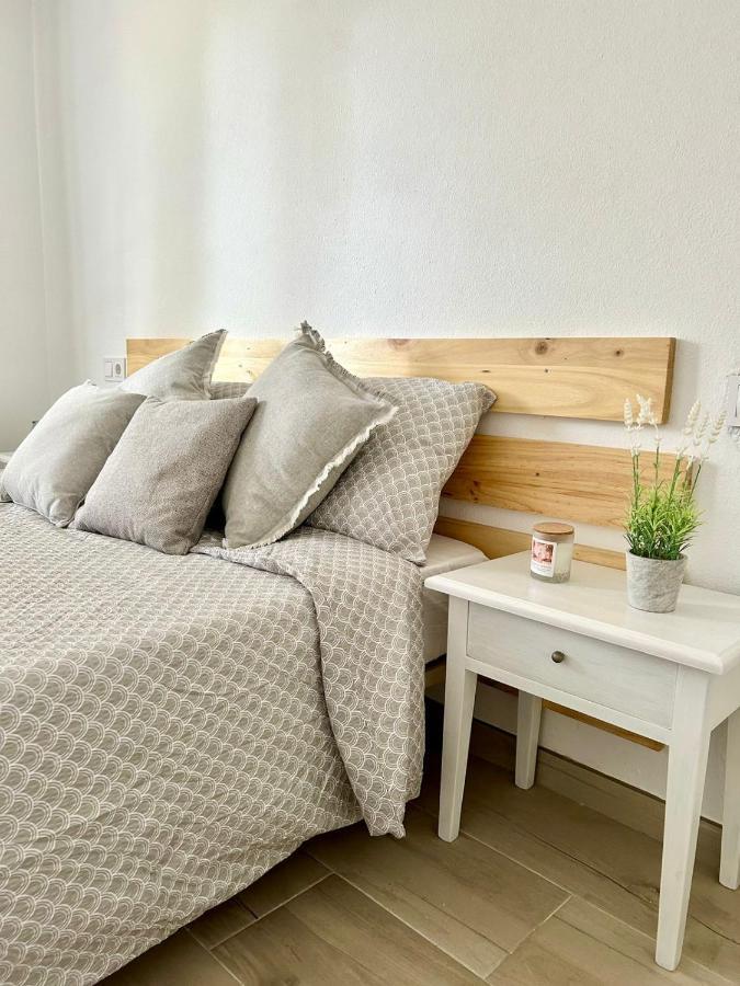 Menorca Chic Apartment Near Beach & Harbour 卡兰博希 外观 照片
