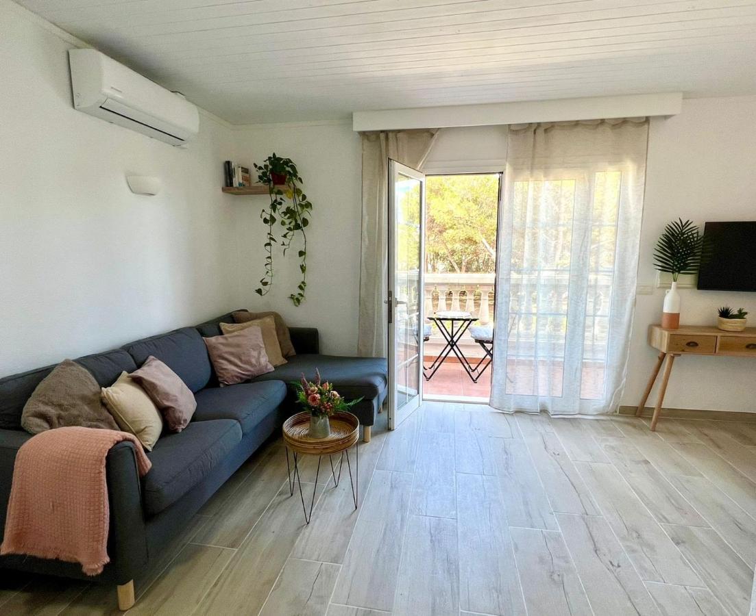 Menorca Chic Apartment Near Beach & Harbour 卡兰博希 外观 照片