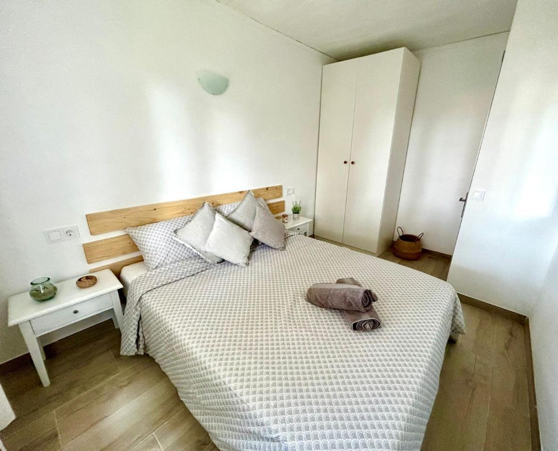 Menorca Chic Apartment Near Beach & Harbour 卡兰博希 外观 照片